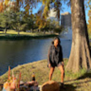 Meet your Posher, Beverly